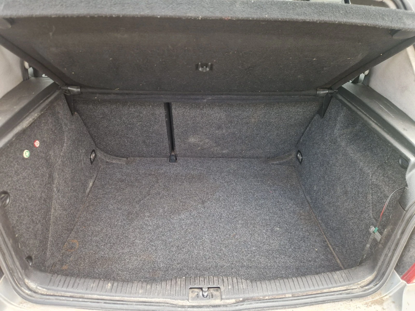 VW Golf 1.9 тди 110кс/ Климатик / Регистриран / Теглич , снимка 17 - Автомобили и джипове - 55842013