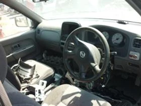 Nissan Navara 2.5td, снимка 4
