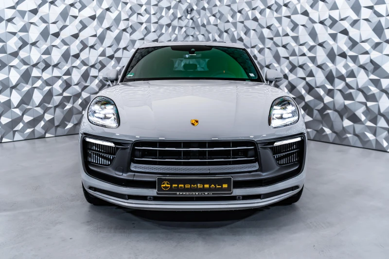 Porsche Macan GTS* Bose* SportChrono* Alcantara* Carbon, снимка 2 - Автомобили и джипове - 48154870