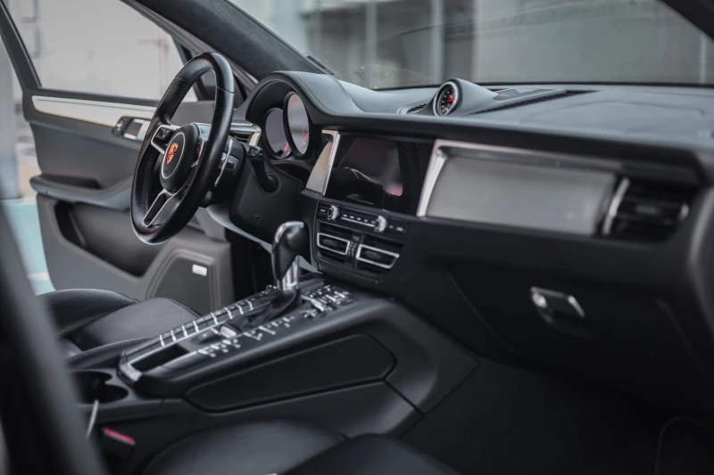 Porsche Macan Turbo Facelift, снимка 12 - Автомобили и джипове - 52688989