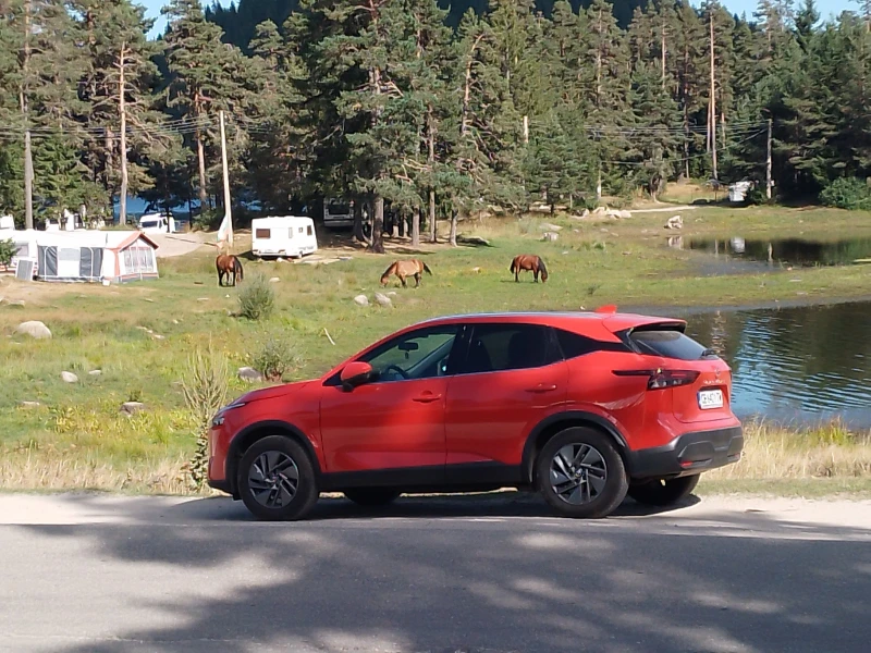 Nissan Qashqai  MHEV, снимка 9 - Автомобили и джипове - 52942655