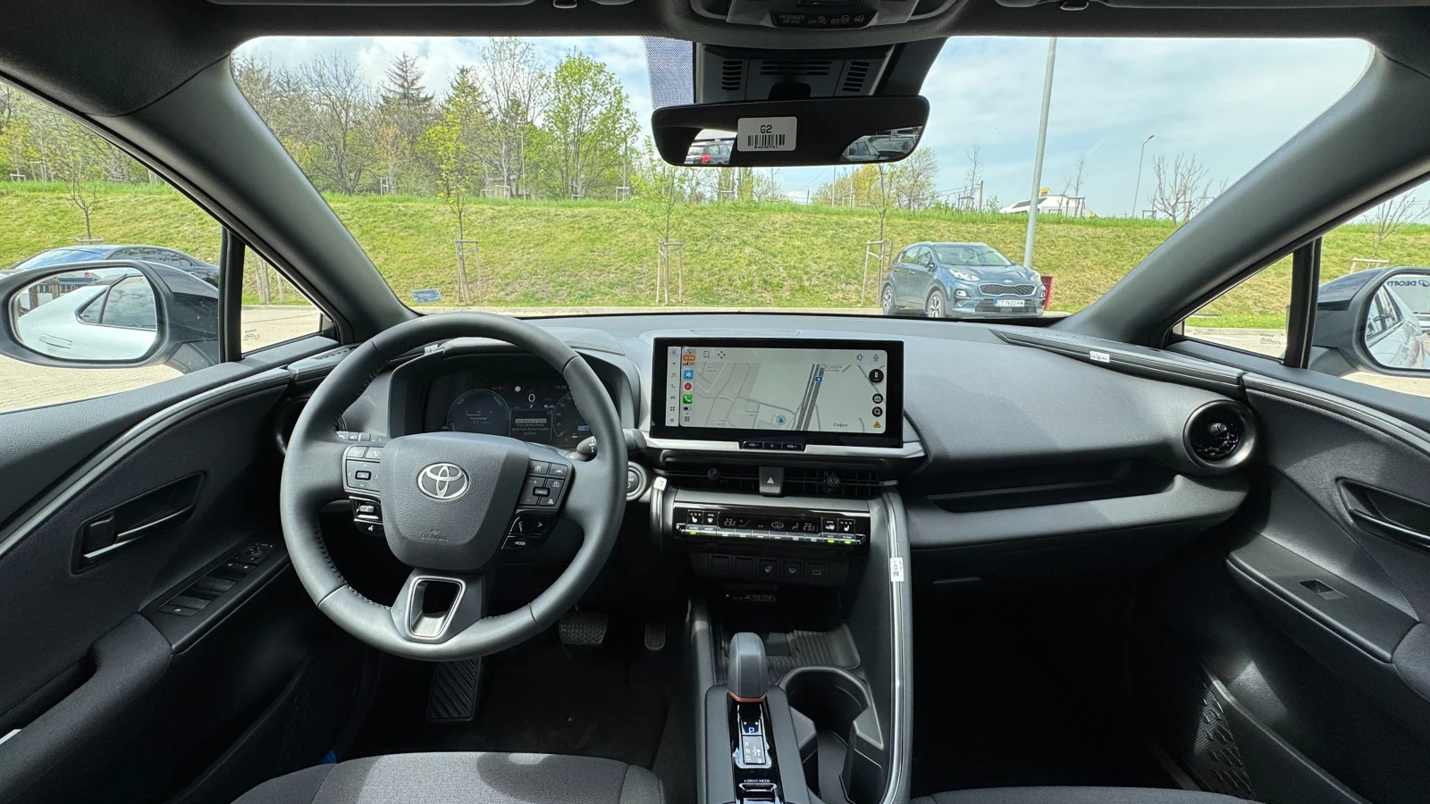 Toyota C-HR 2.0 HEV TEAM D FULL TOP НАЛИЧНА - изображение 9