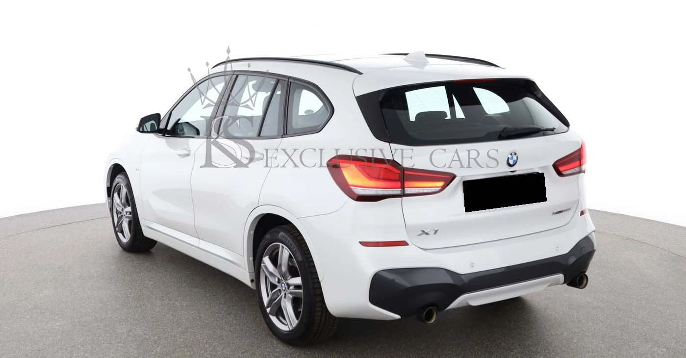 BMW X1 20i* XDRIVE* M-PAKET* HUD* PANORAMA*  - изображение 4