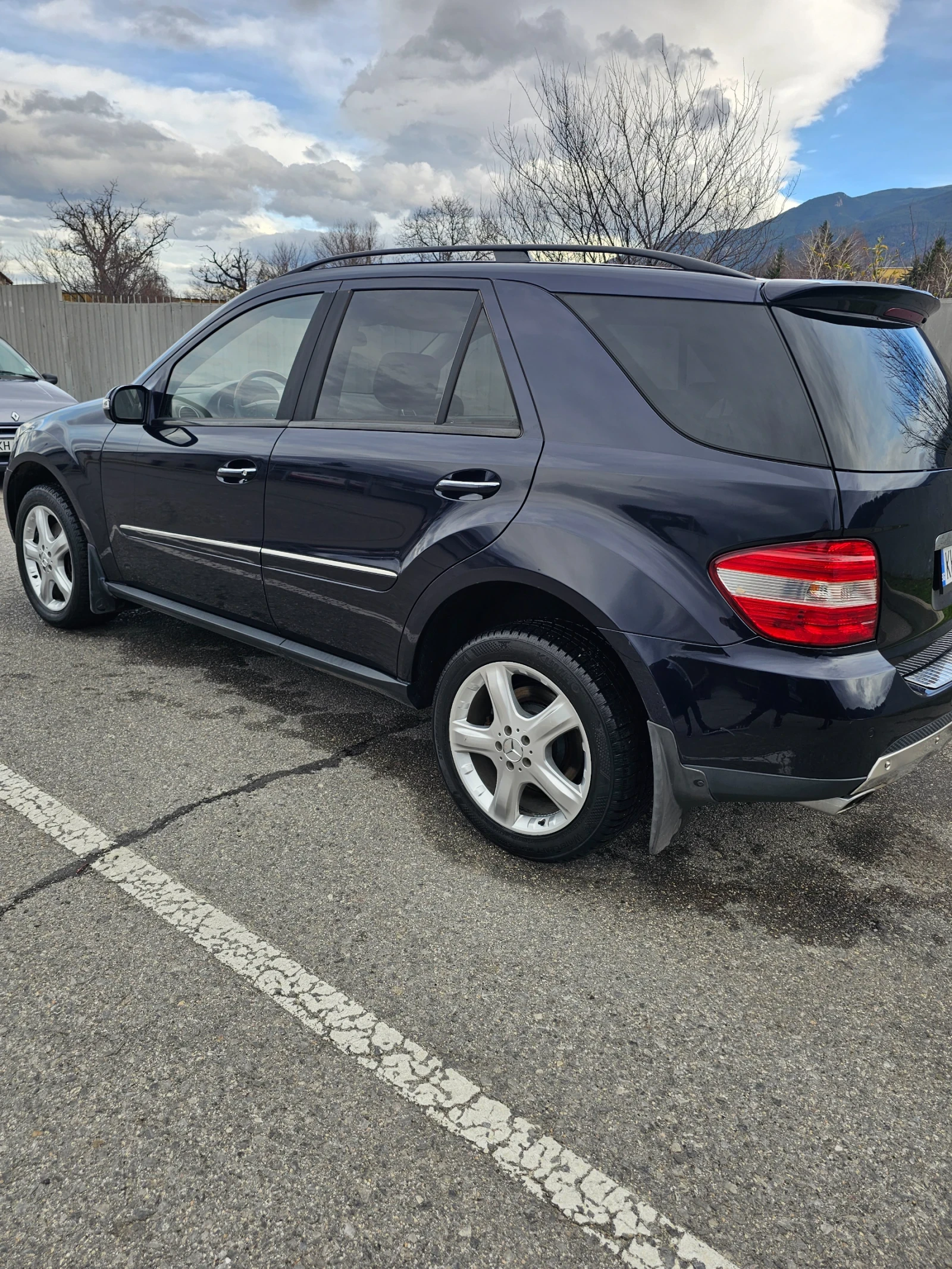 Mercedes-Benz ML 500  - изображение 3