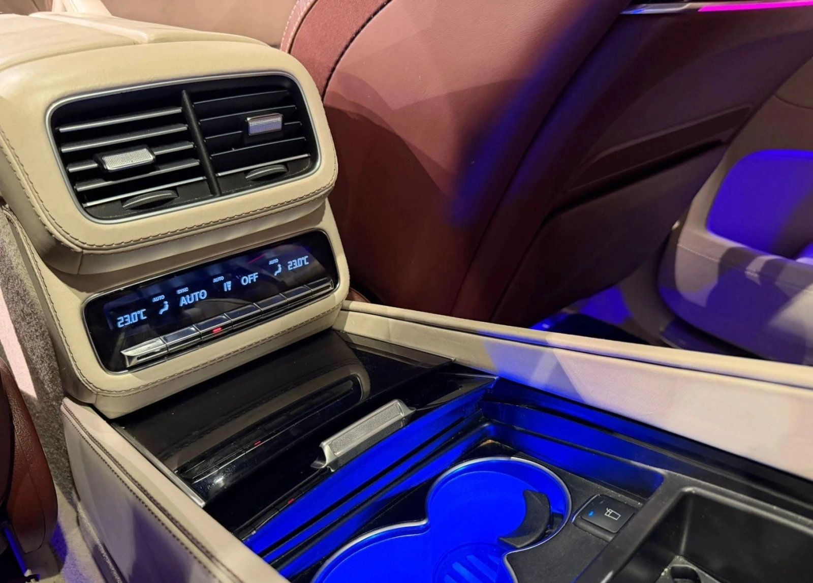 Mercedes-Benz GLS 600 V8 EQ Boost 4MATIC | Mobile.bg   7