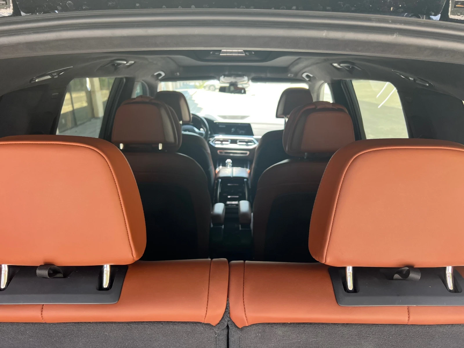 BMW X7 M-Paket M50i - изображение 6