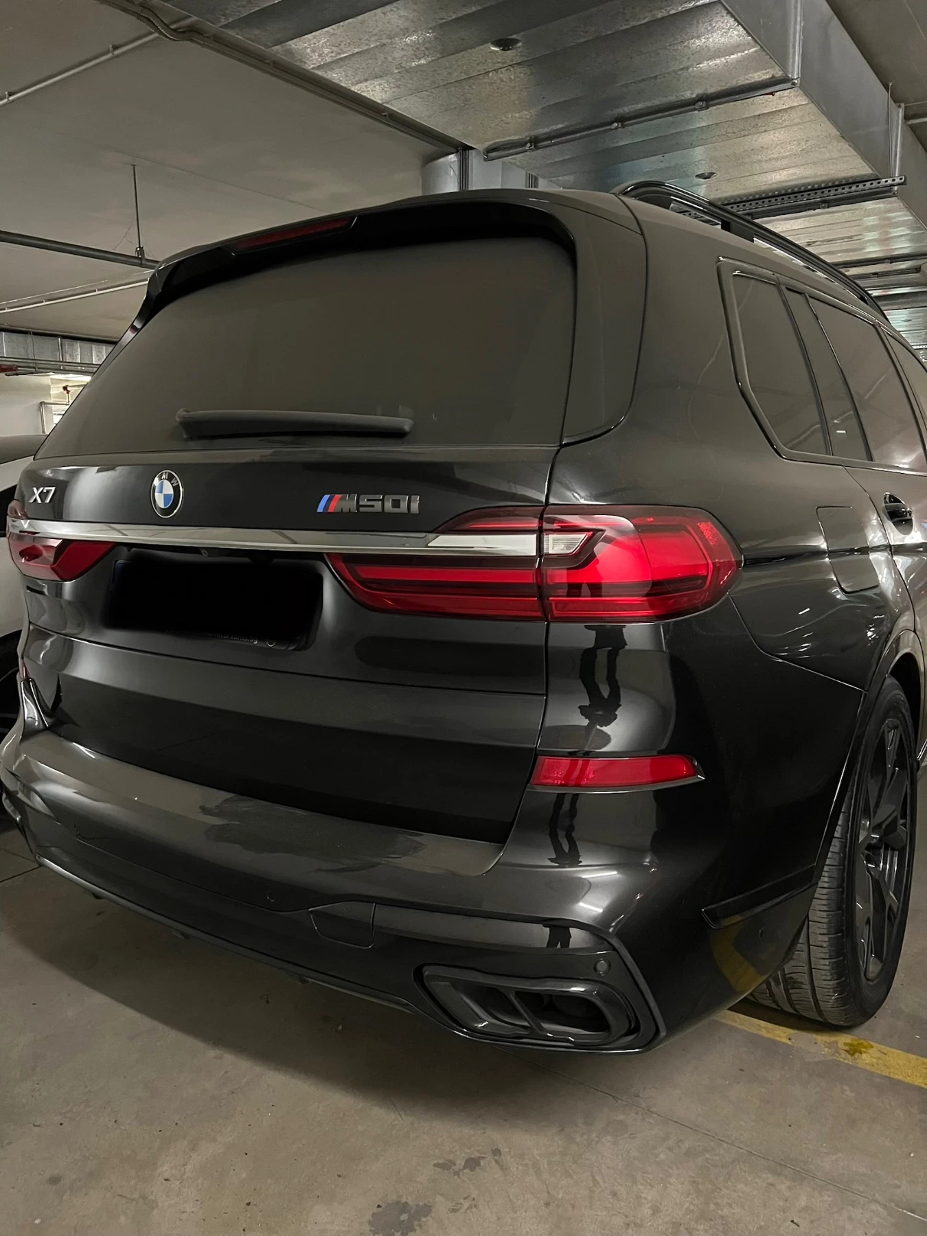 BMW X7 M-Paket M50i - изображение 8