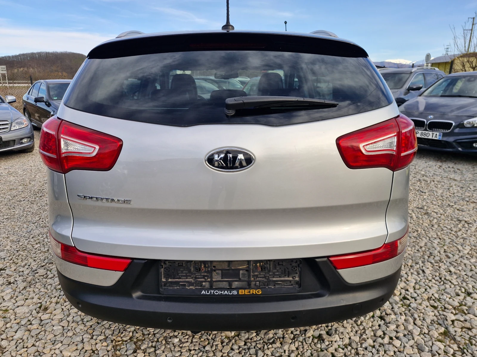 Kia Sportage 2, 0* 163* NAVI* PDC* XENON* КОЖА* TUV-4* 4, снимка 4 - Автомобили и джипове - 53672435