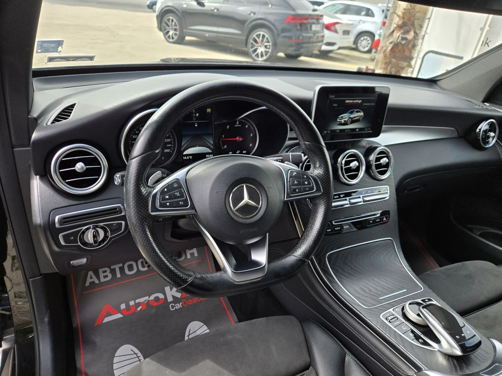 Mercedes-Benz GLC 250 2.2CDI-204кс= COUPE= AMG LINE= 9G= BURMESTER, снимка 8 - Автомобили и джипове - 54195292
