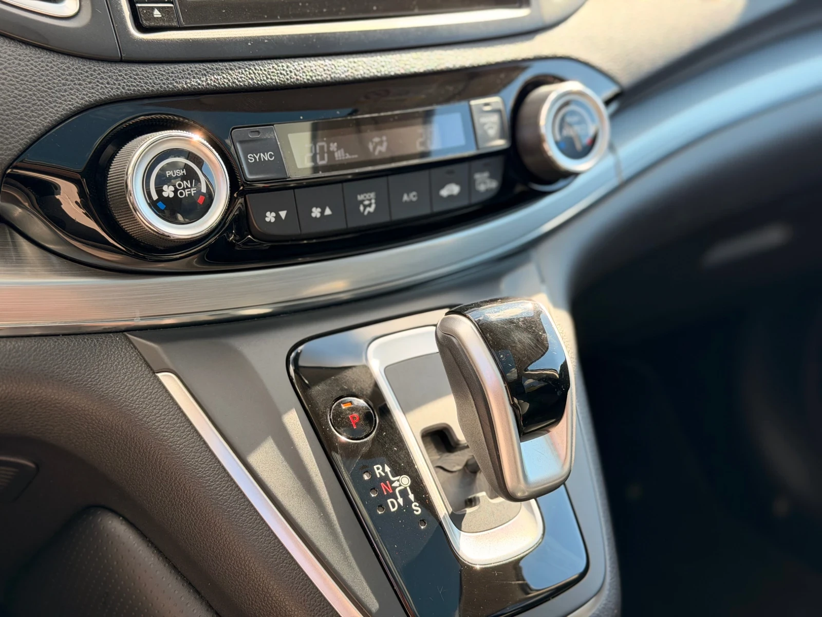 Honda Cr-v 1.6D 160kc FULL/ 109km/ service story | Mobile.bg � ����������� 16