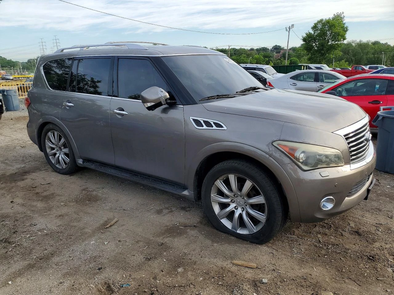 Infiniti QX56 5.6l Base, снимка 4 - Автомобили и джипове - 56133502