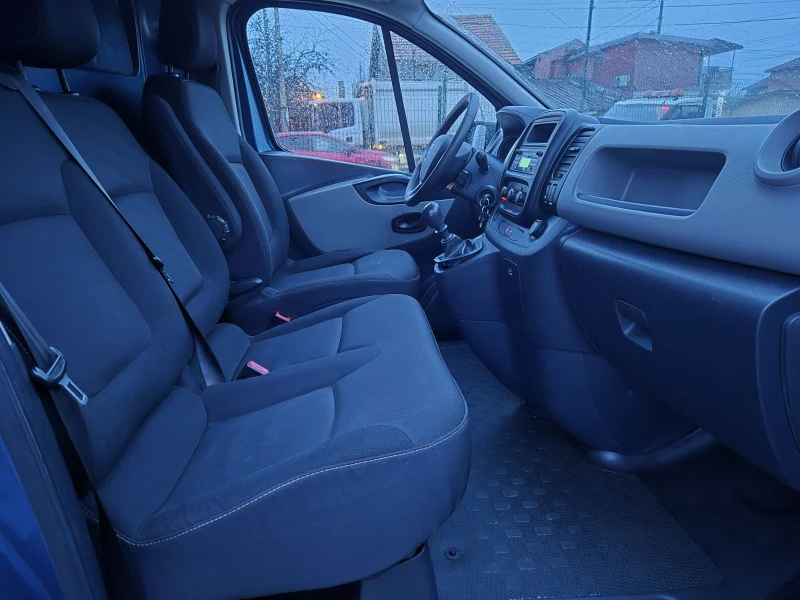 Renault Trafic 1.6 , снимка 8 - Бусове и автобуси - 52893463