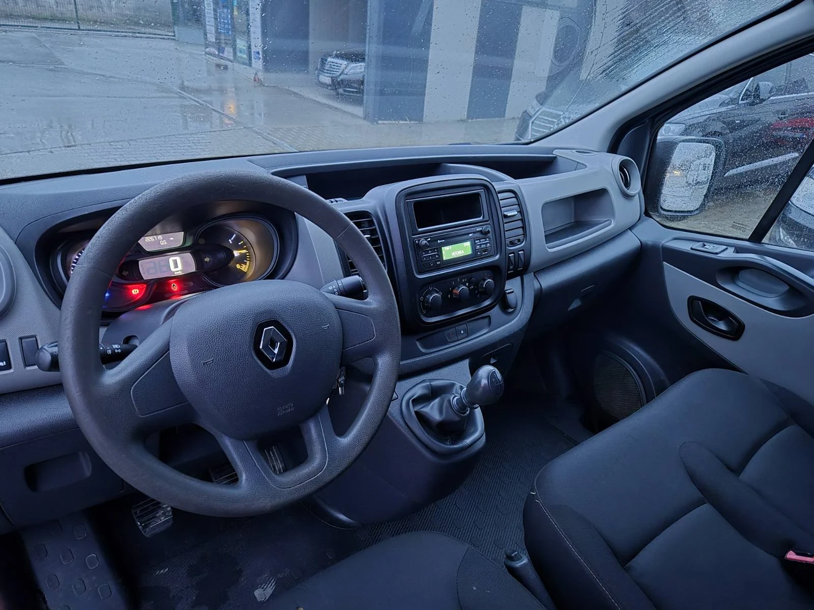 Renault Trafic 1.6  - изображение 7