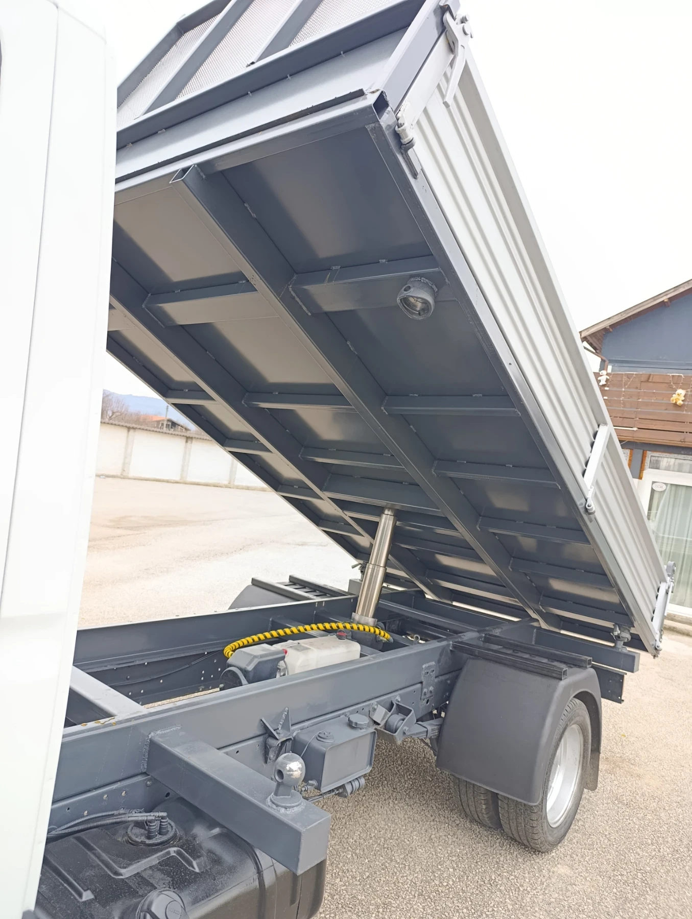 Iveco 35c11 Тристранен самосвал  - изображение 6