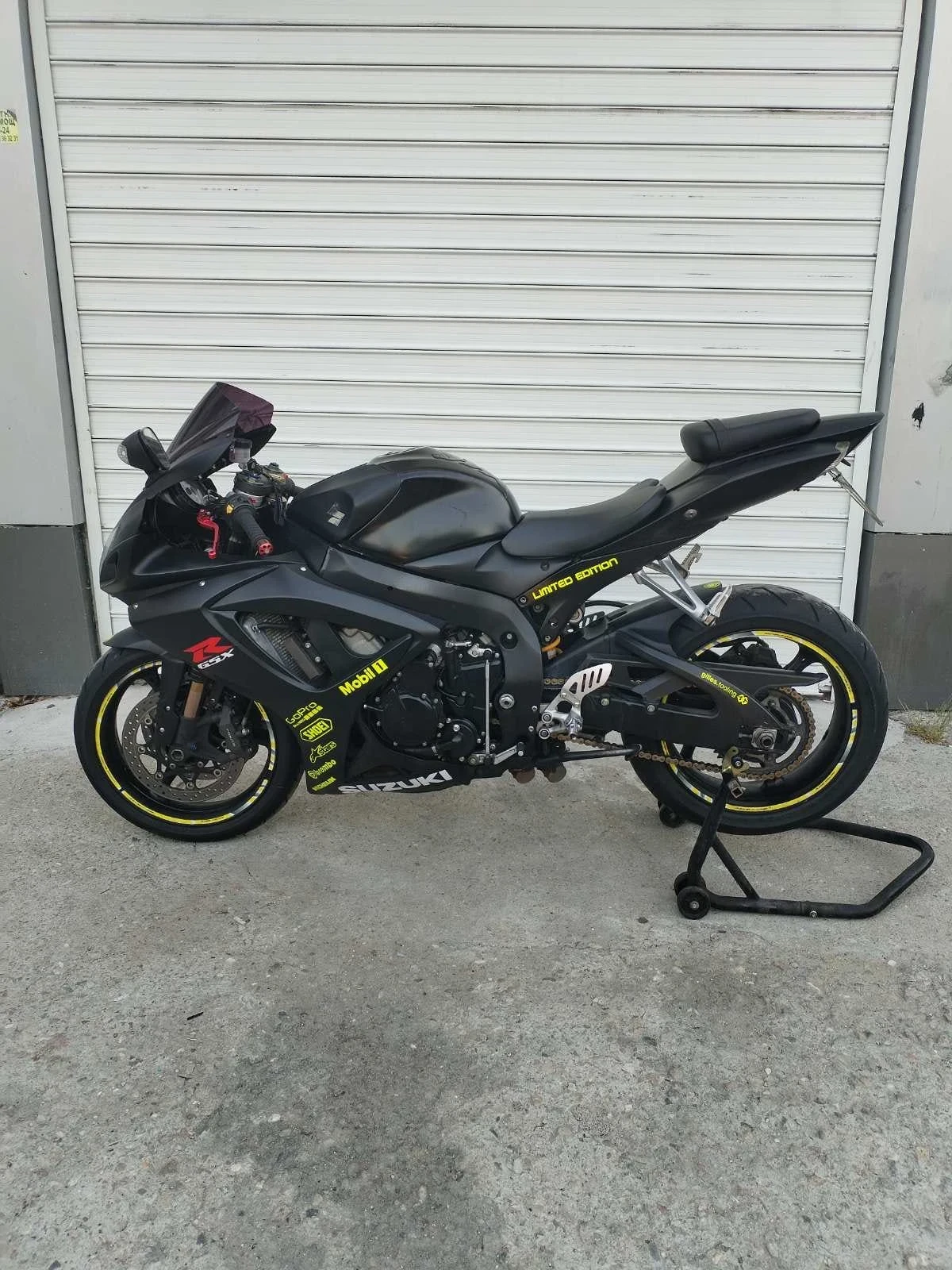 Suzuki Gsxr 750 k7 - изображение 2