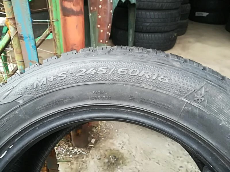 Гуми Зимни 245/60R18, снимка 6 - Гуми и джанти - 23684757