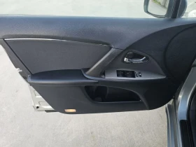 Toyota Avensis 2.2 D-4D/150 к.с., снимка 16