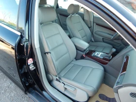 Audi A6 3.0D* 257000km.* СЕРВИЗНИ ДОКУМЕНТИ* , снимка 17