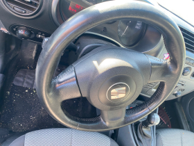 Seat Leon 1.6i, снимка 9 - Автомобили и джипове - 38069436