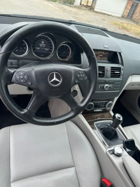 Mercedes-Benz C 220, снимка 6 - Автомобили и джипове - 44320735