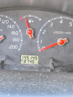 Nissan Micra 1, 2 - 1100 € / 2151.41 лв. - 75953760 4