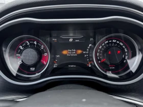 Dodge Challenger * SRT 392 * PANO* ПОДГРЕВ* KEYLESS* , снимка 12 - Автомобили и джипове - 53641855