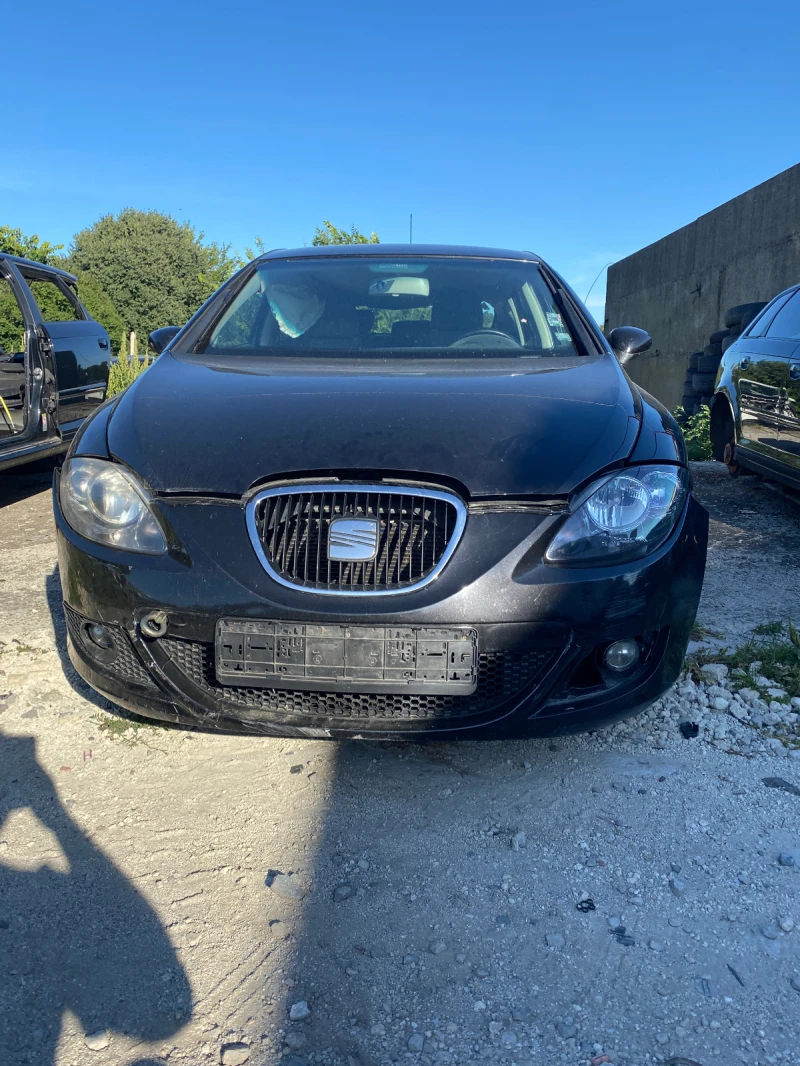 Seat Leon 1.6i, снимка 1 - Автомобили и джипове - 38069436