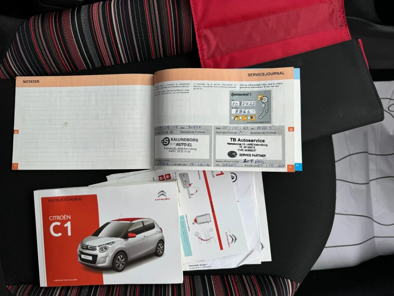 Citroen C1 1.2i 80hp NAVI SERVICE BOOK , снимка 13 - Автомобили и джипове - 47305497