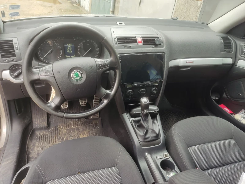 Skoda Octavia Skout , снимка 8 - Автомобили и джипове - 47965224