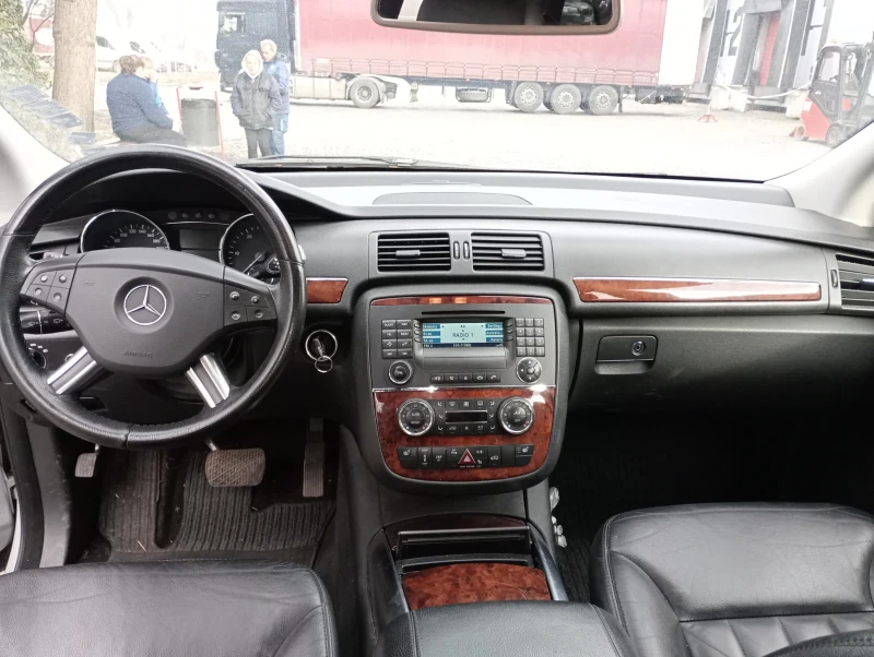 Mercedes-Benz R 320, снимка 13 - Автомобили и джипове - 48431987