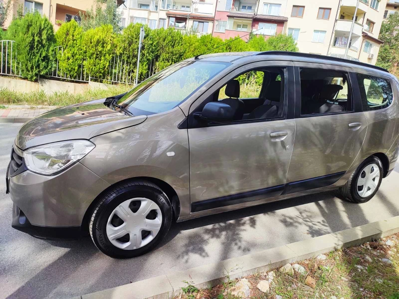 Dacia Lodgy 1.6-Swiss 7местна, снимка 1 - Автомобили и джипове - 48782708