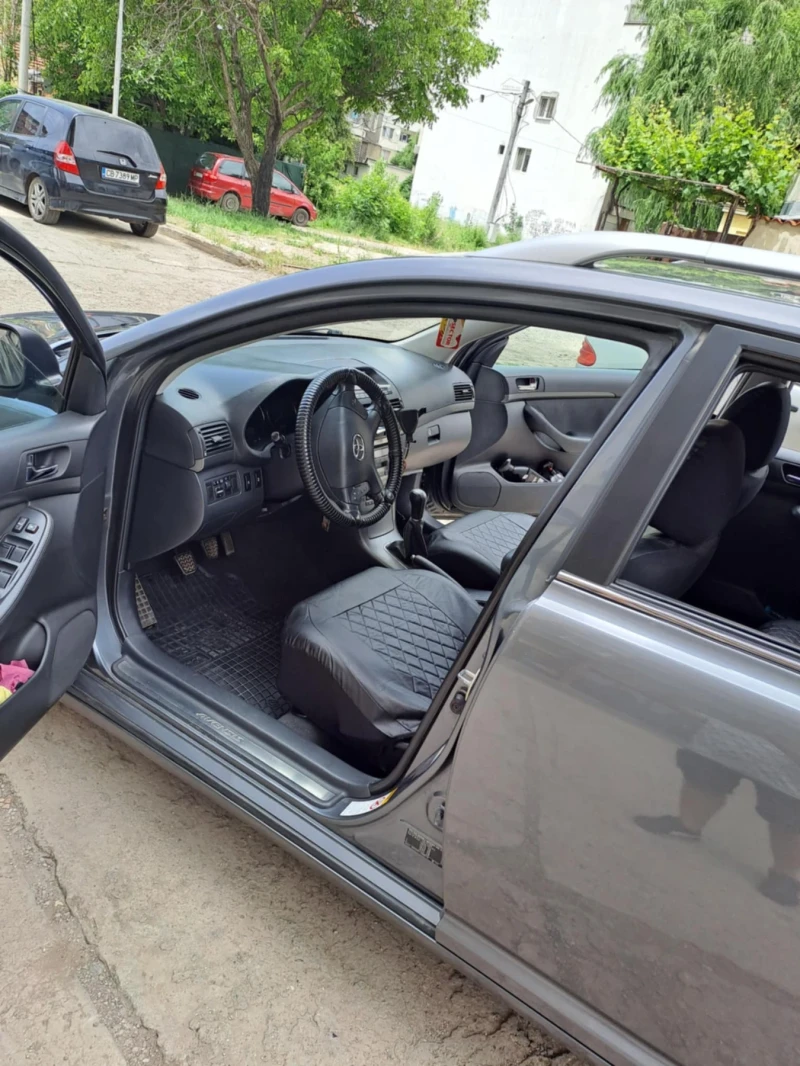 Toyota Avensis 2.0d4d 116, снимка 6 - Автомобили и джипове - 50814845