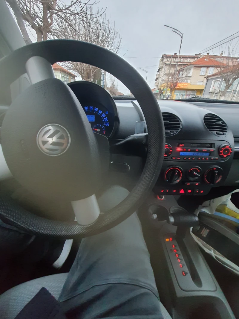 VW Beetle  2.0 benzin , снимка 7 - Автомобили и джипове - 52122441