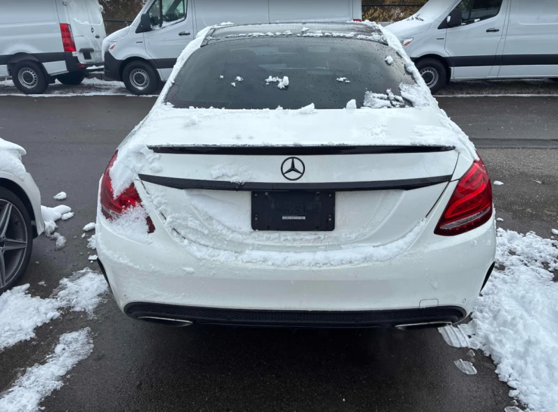 Mercedes-Benz C 300, снимка 4 - Автомобили и джипове - 52493501