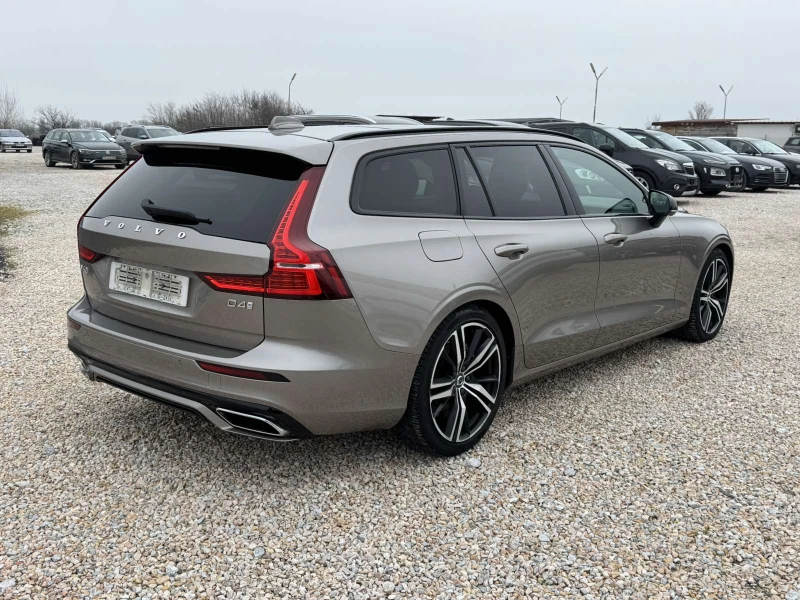 Volvo V60 D4 2.0d R- DESIGN, снимка 4 - Автомобили и джипове - 53232879