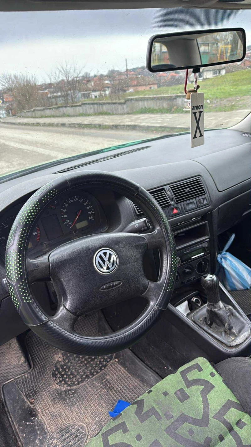 VW Golf 1.9, снимка 3 - Автомобили и джипове - 53432781