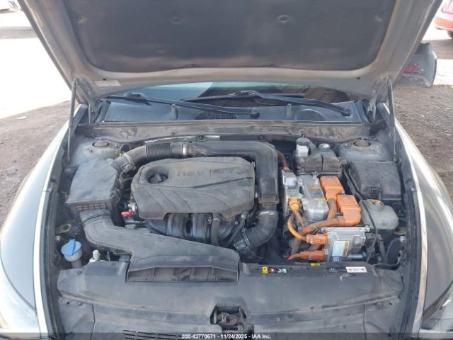 Hyundai Sonata * Hybrid* High Beam* Камера* Blind* Remote* Smartk, снимка 12 - Автомобили и джипове - 53028441