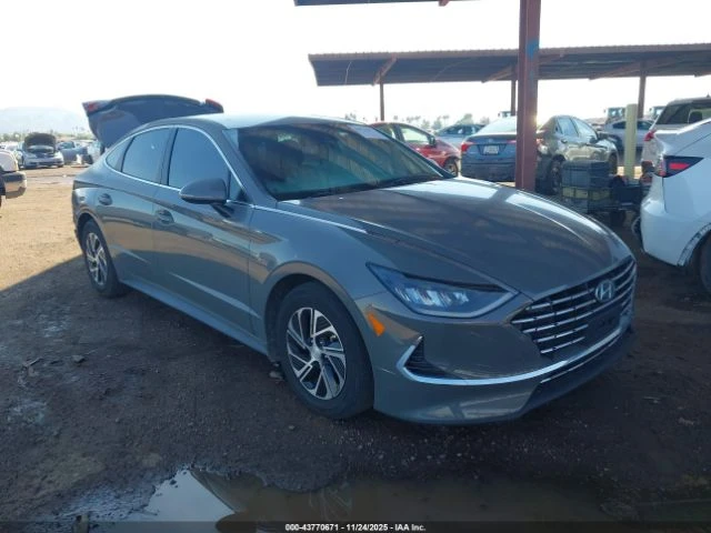 Hyundai Sonata * Hybrid* High Beam* Камера* Blind* Remote* Smartk, снимка 2 - Автомобили и джипове - 53028441