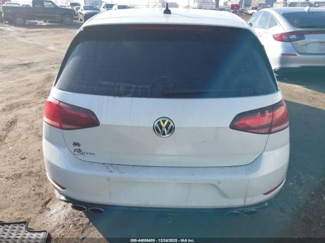 VW Golf R, 2.0T W/DCC NAVIGATION* ФИКСИРАНА ЦЕНА - изображение 9