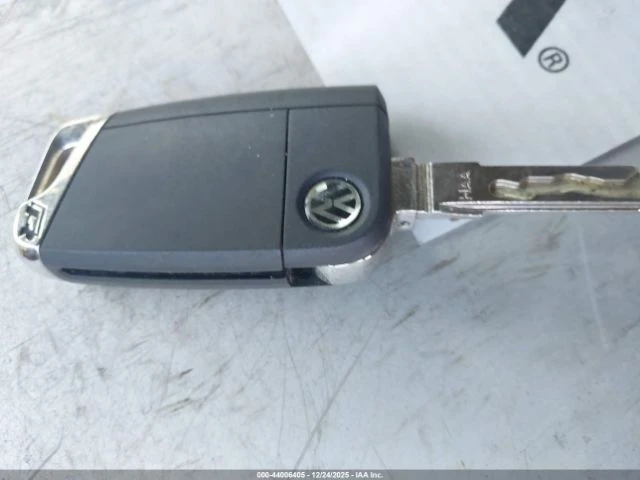 VW Golf R, 2.0T W/DCC NAVIGATION* ФИКСИРАНА ЦЕНА, снимка 14 - Автомобили и джипове - 53639045