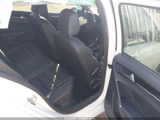 VW Golf R, 2.0T W/DCC NAVIGATION* ФИКСИРАНА ЦЕНА, снимка 12 - Автомобили и джипове - 53639045