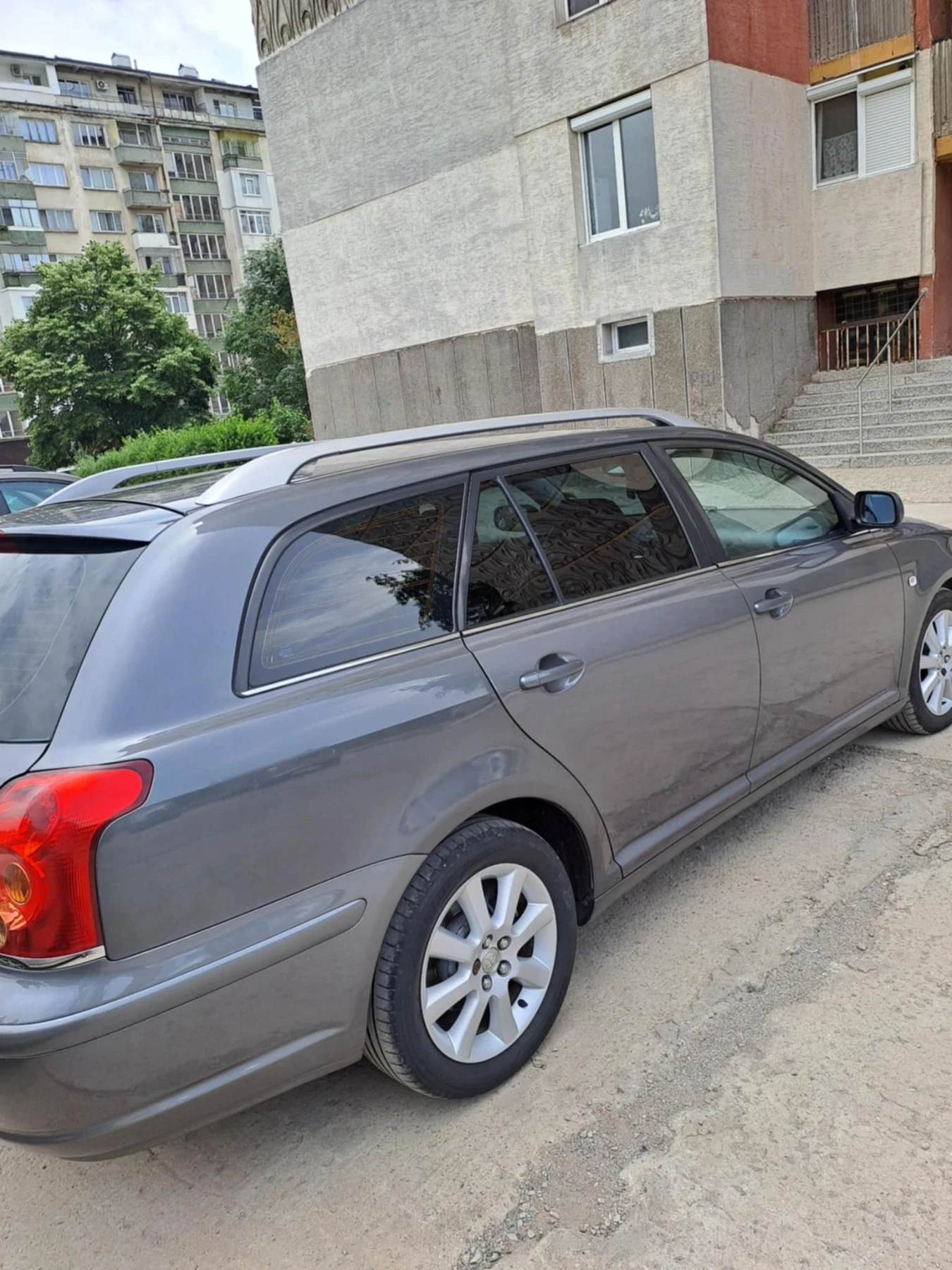 Toyota Avensis 2.0d4d 116 - изображение 8