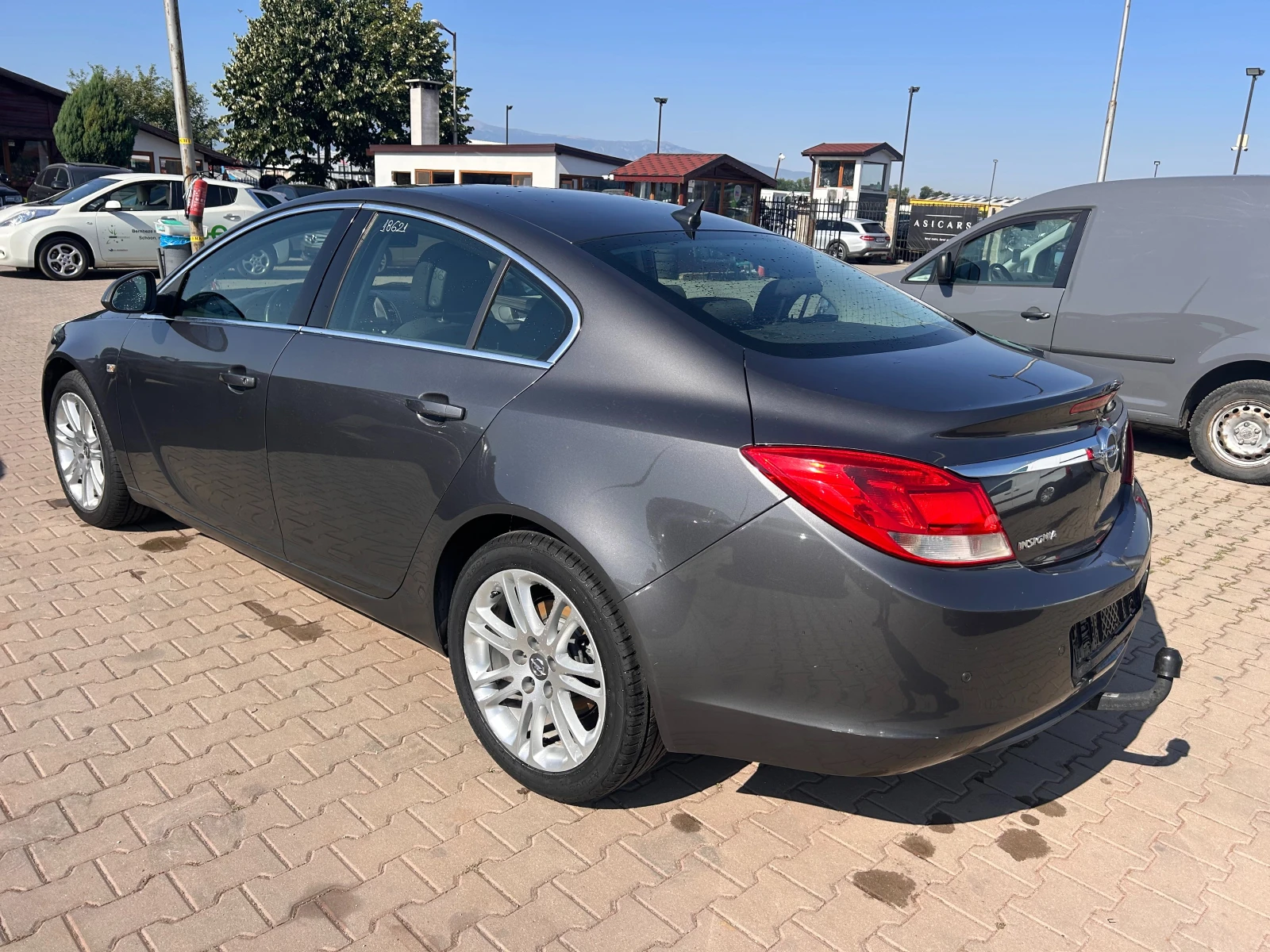 Opel Insignia 1.8i NAVI EURO 4 - изображение 8