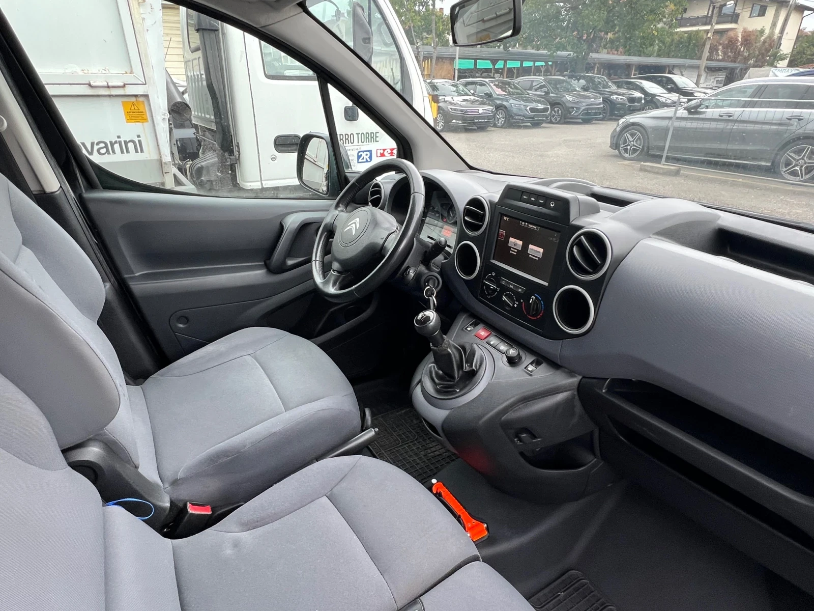 Citroen Berlingo 1.6HDI, EU6, 100ks, 2015 - изображение 8
