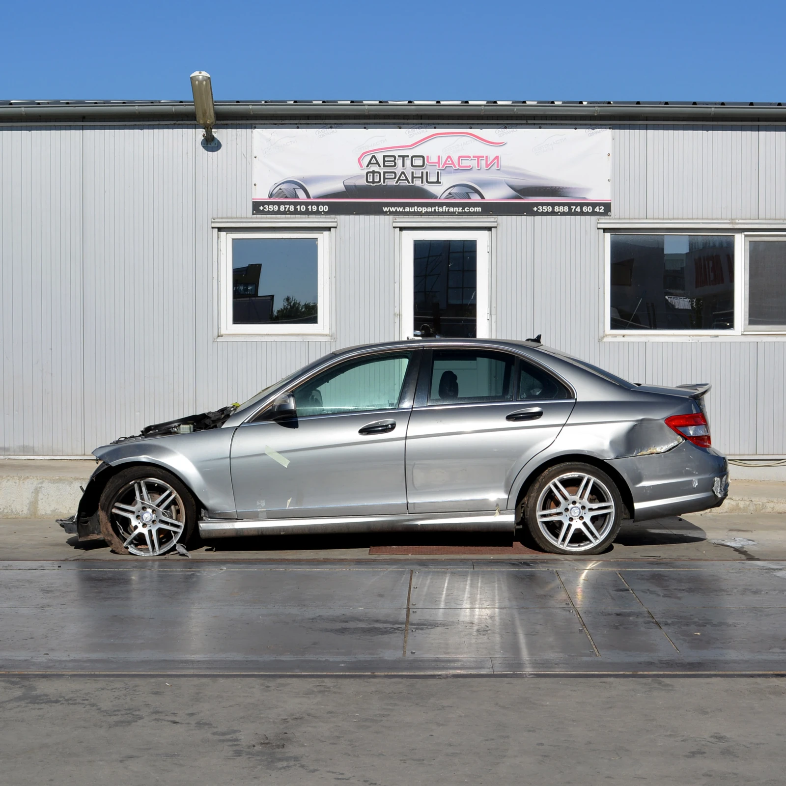 Mercedes-Benz C 300 3.0 i - изображение 3