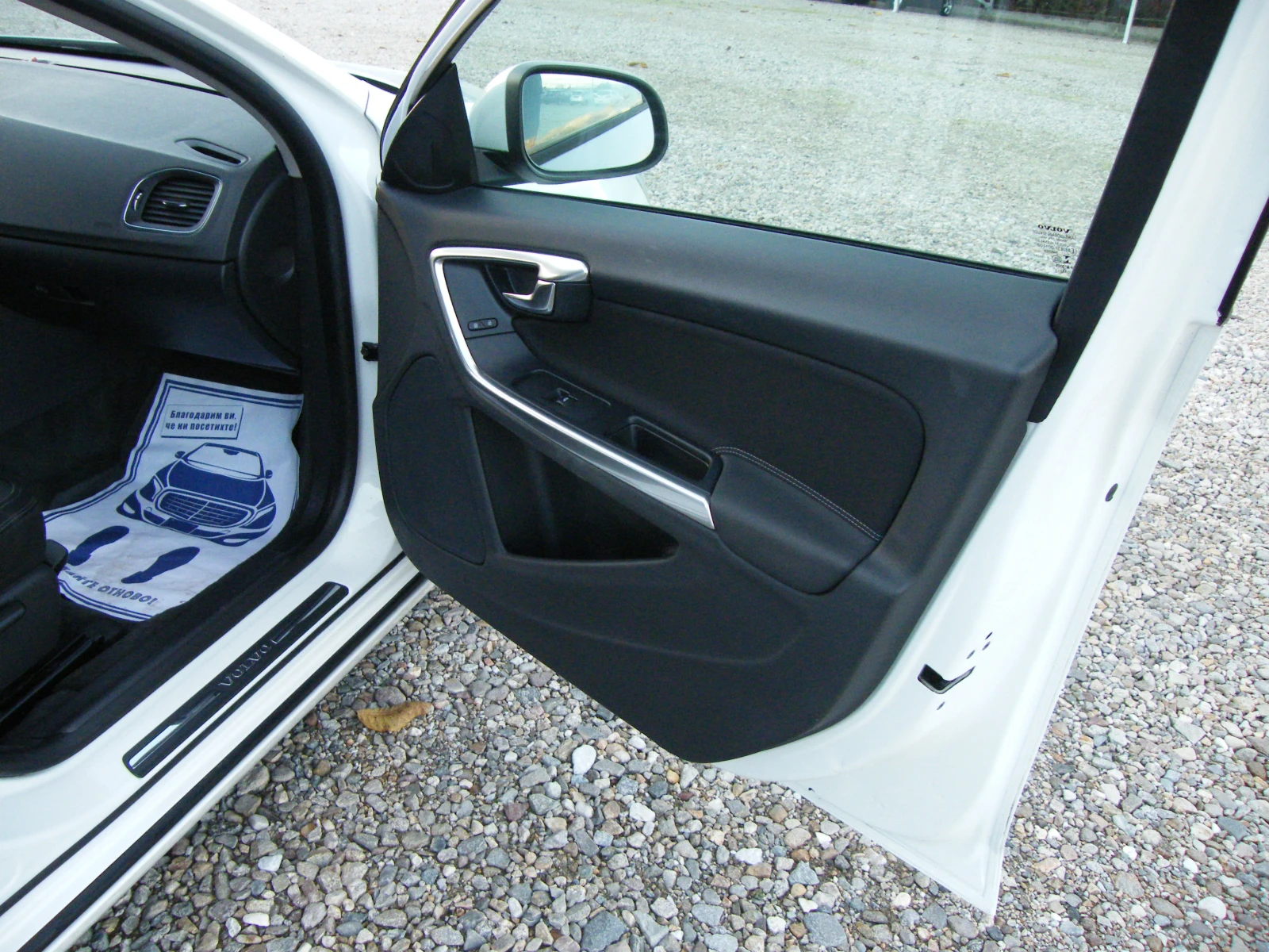 Volvo V60 2.0 D3 132000km. NAVI-AVTOMAT | Mobile.bg   15