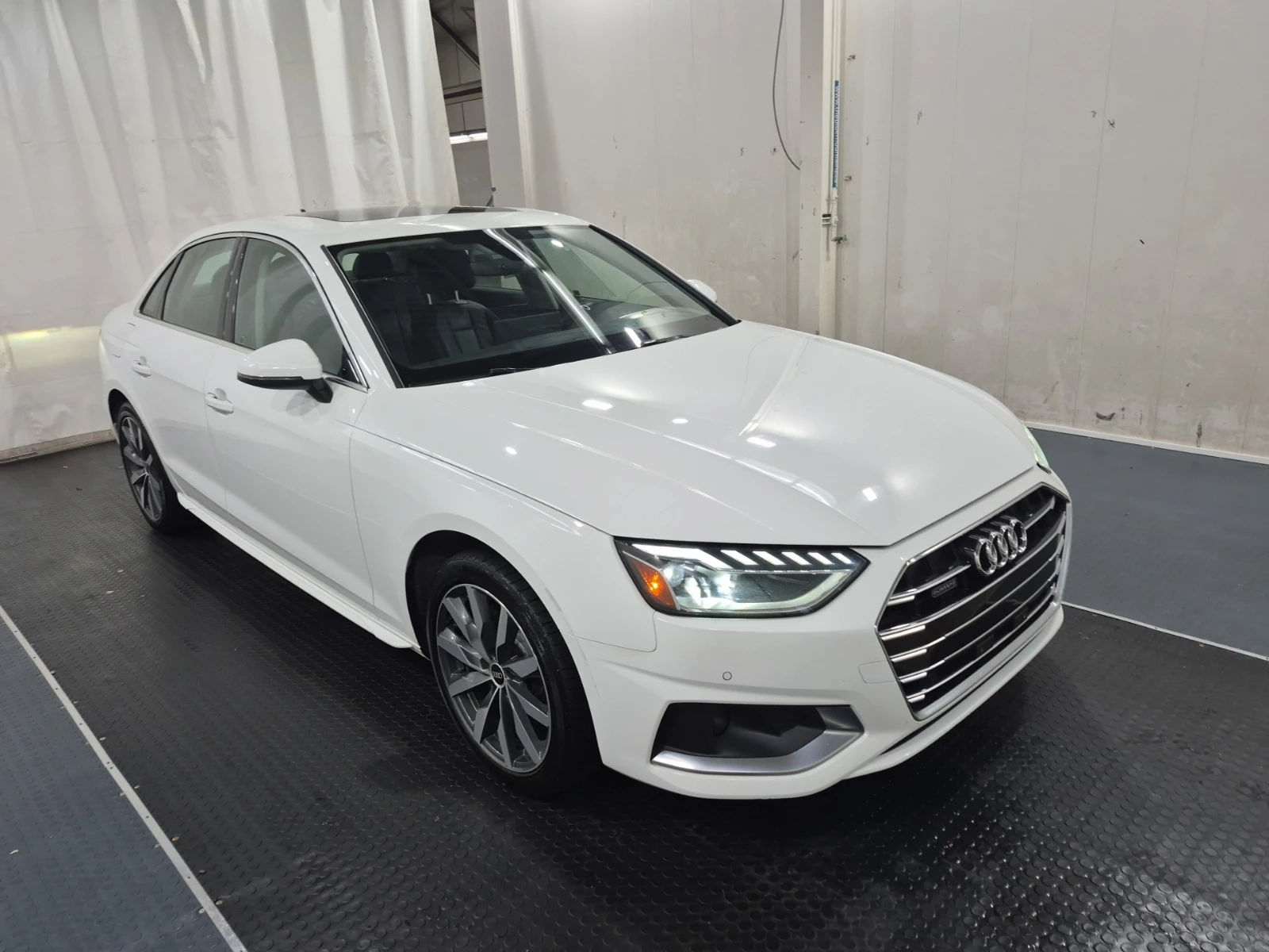 Audi A4 * CARFAX * БЕЗ ПЪРВОНАЧАЛНА ВНОСКА - изображение 3