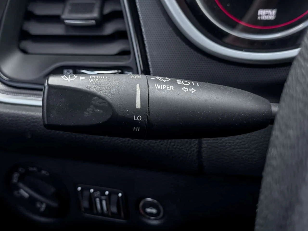 Dodge Challenger * SRT 392 * PANO* �������* KEYLESS*  | Mobile.bg � ����������� 11