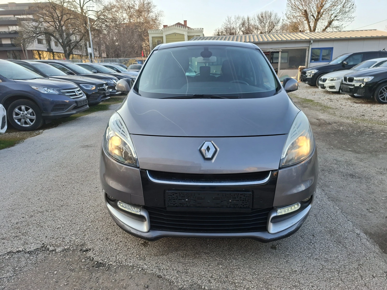 Renault Scenic 1.6i, 110kc NAVI, KLIMATRONIK | Mobile.bg � ����������� 2