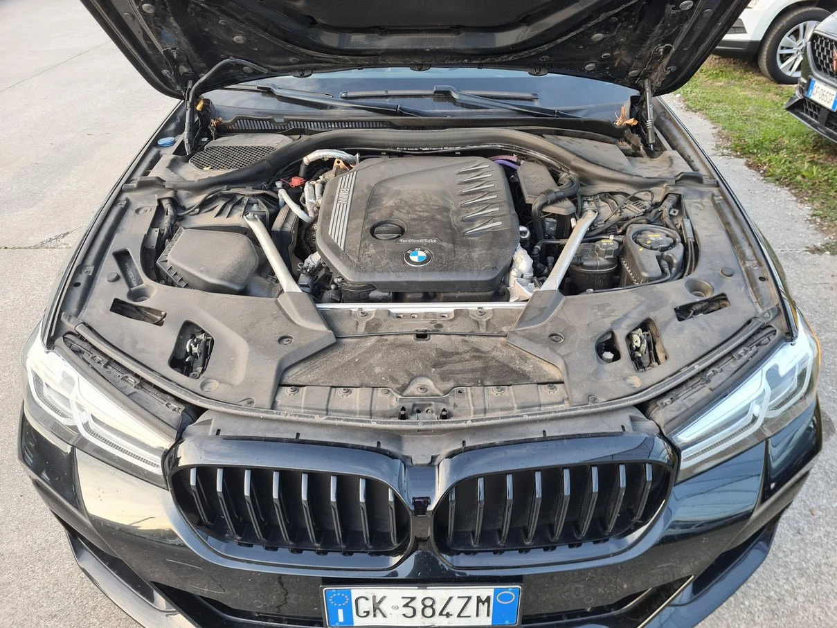 BMW 530 2022г. M Sport - xDrive -199.050 km, снимка 13 - Автомобили и джипове - 54019099
